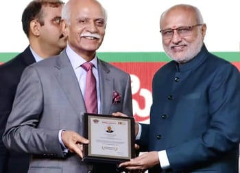 DrBVR-Mohan-Reddy-honored-with-Andhra-University-Centenary-Distinguished-alumni-award-1