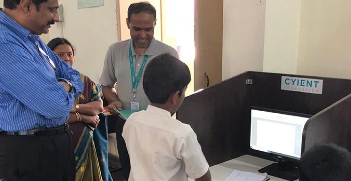 Cyient leaders interacting with students 